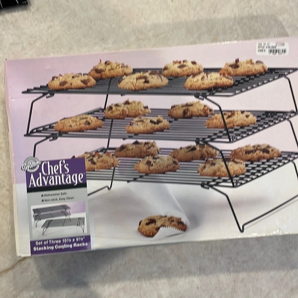 Wilton Kitchen Wilton Chef Advantage Stacking Cooling Racks Poshmark